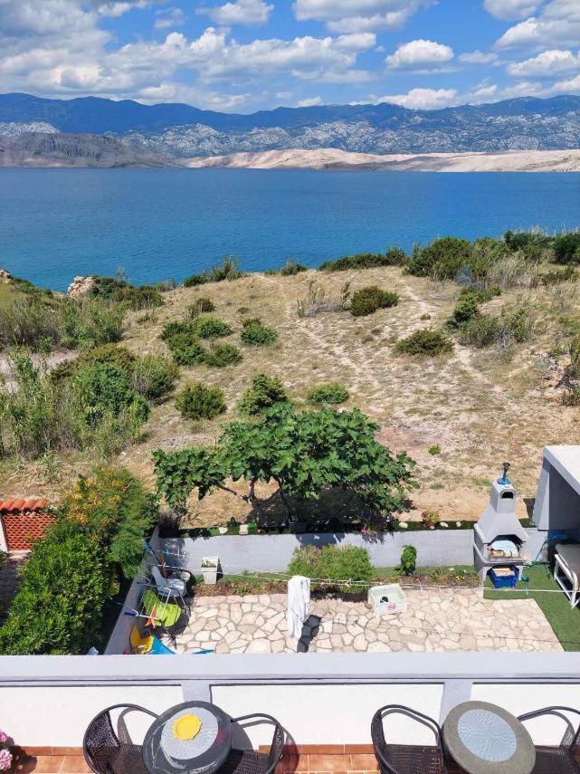 Apartmani Vesna باغ المظهر الخارجي الصورة